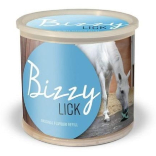 Лакомство - лизунец "Bizzy Original" для лошадей, 1 кг.