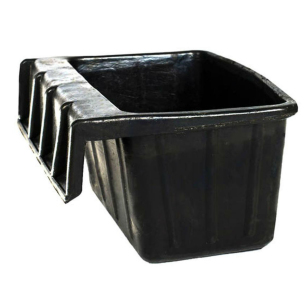 Кормушка навесная резиновая 16 л. Кормушка навесная резиновая 16 л.