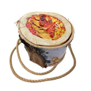 Лакомство для лошади "Лизунец в бревне"