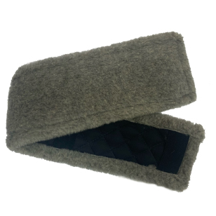 Меховушка на подпругу из овечей шерсти